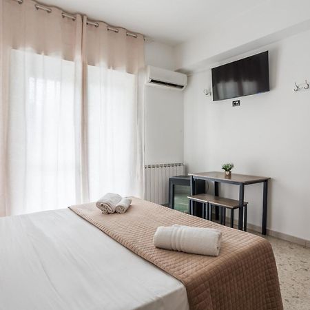 Napoli Fly Guest House 290 Екстериор снимка