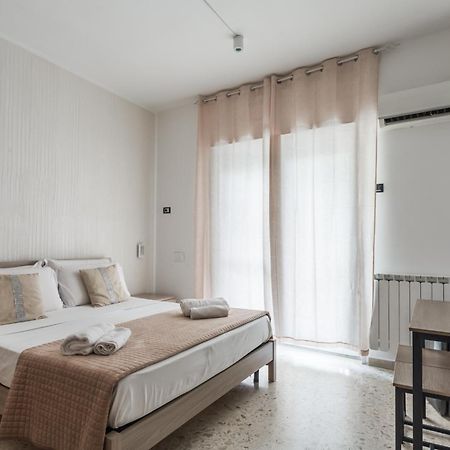 Napoli Fly Guest House 290 Екстериор снимка