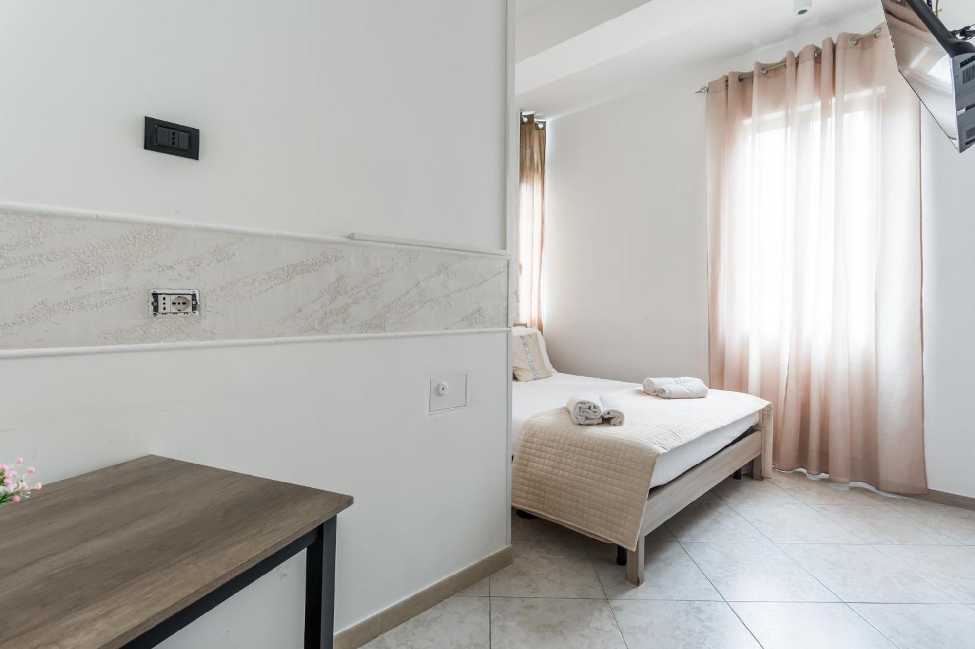 Napoli Fly Guest House 290 Екстериор снимка