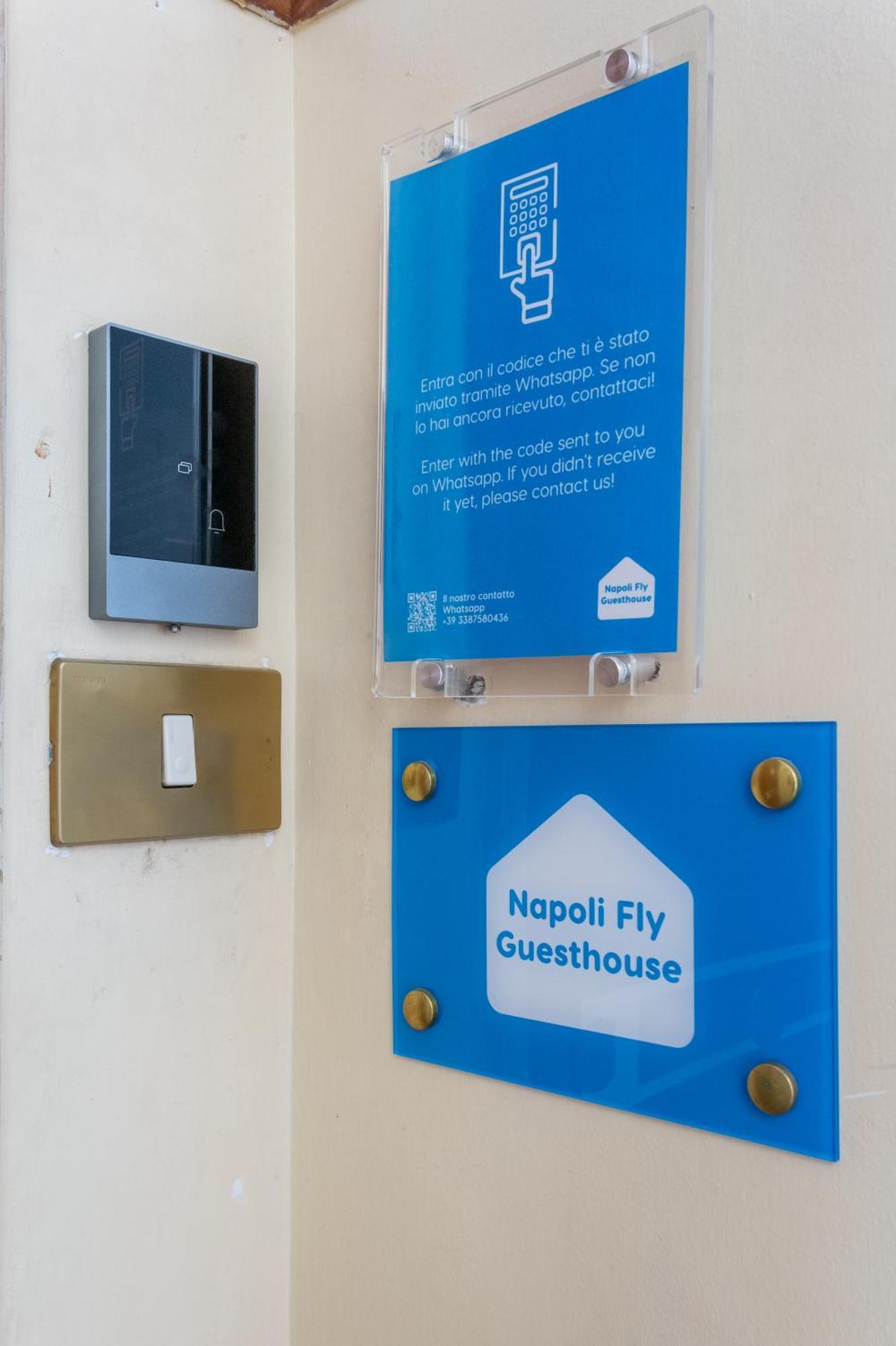 Napoli Fly Guest House 290 Екстериор снимка