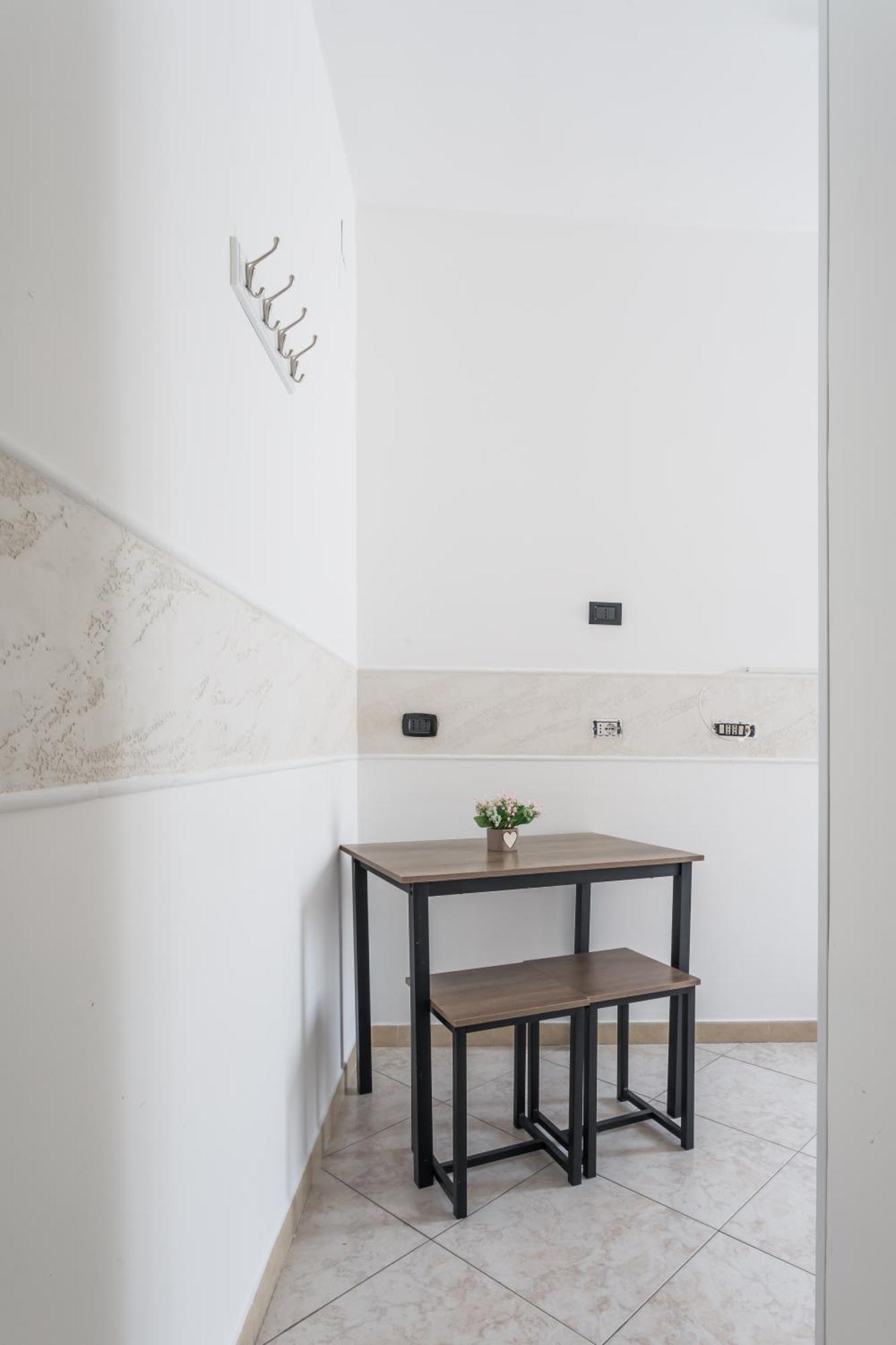 Napoli Fly Guest House 290 Екстериор снимка