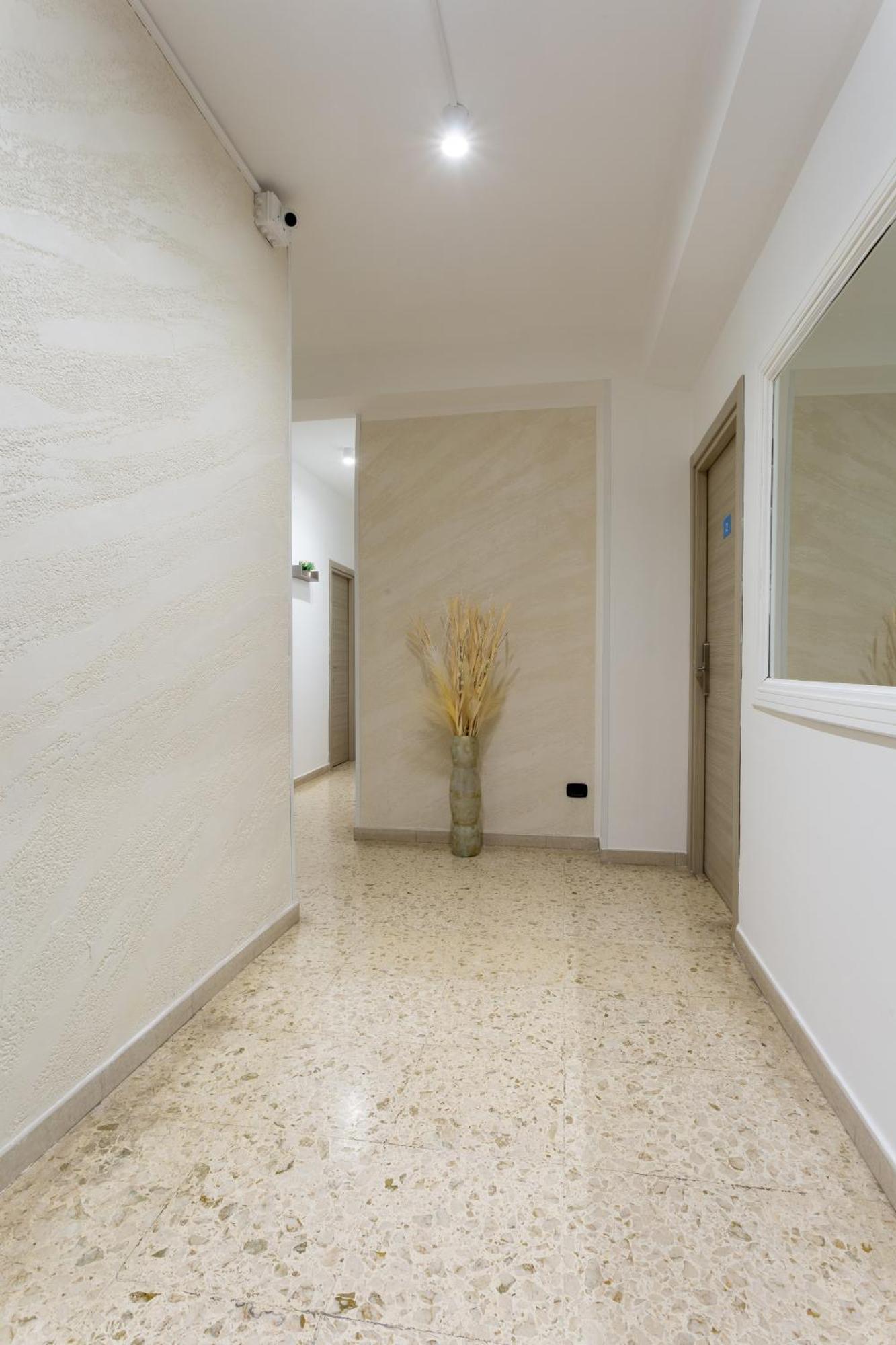 Napoli Fly Guest House 290 Екстериор снимка
